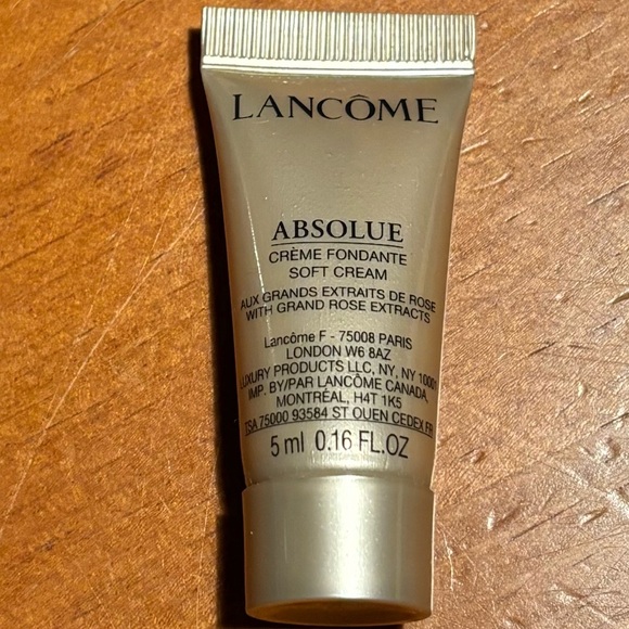 Lancome Absolue Soft Cream & Lancome Absolue The Serum - Picture 9 of 16